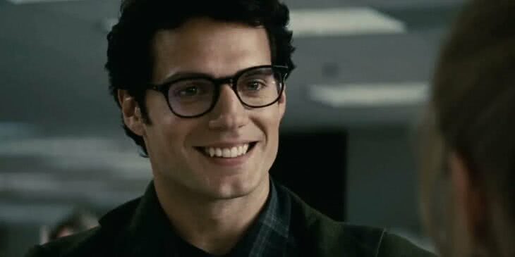 Henry Cavill em O Homem de Aço