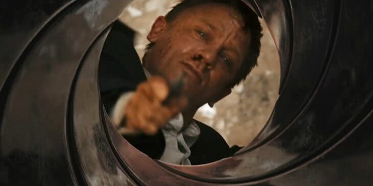 Daniel Craig como James Bond