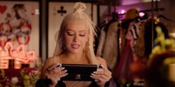 Christina Aguilera com Switch