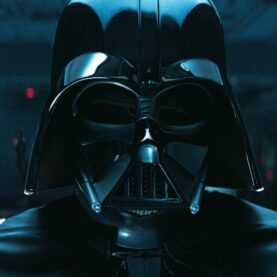 Obi-Wan Kenobi capacete de Darth Vader