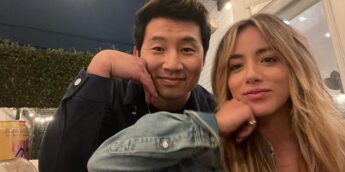 Simu Liu e Chloe Bennet