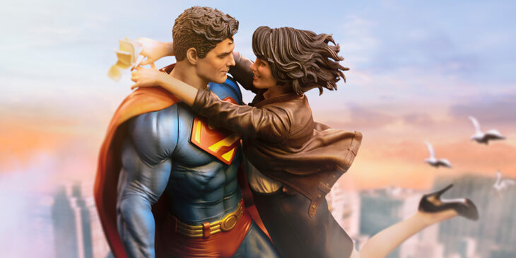 Superman-and-Lois-action-figure-iron-studios
