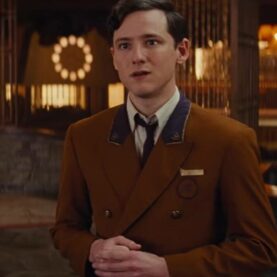 Lewis Pullman