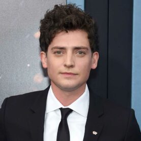 Aneurin Barnard