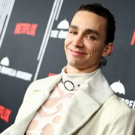 Robert Sheehan