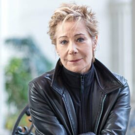 Zoe Wanamaker