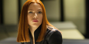 Scarlett Johansson como Viúva Negra
