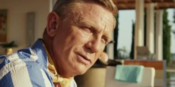 Daniel Craig como Benoit Blanc em Glass Onion