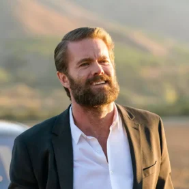Garret Dillahunt