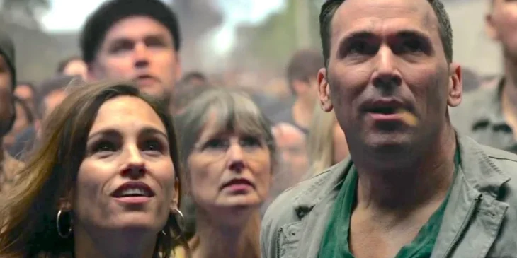 Amy Jo Johnson e Jason David Frank no reboot de Power Rangers