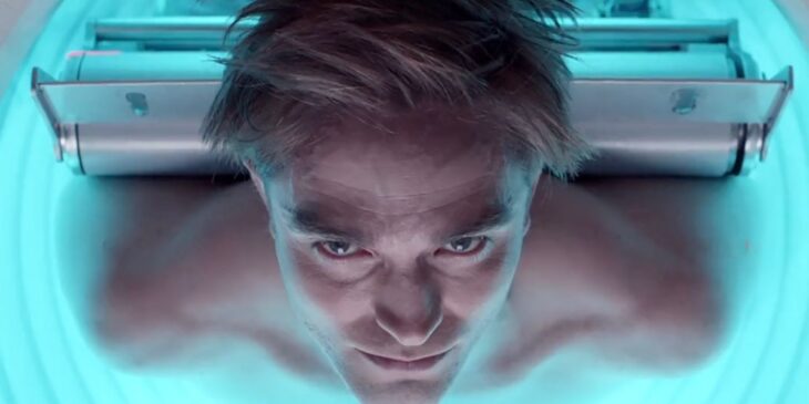 Mickey-17-Robert-Pattinson