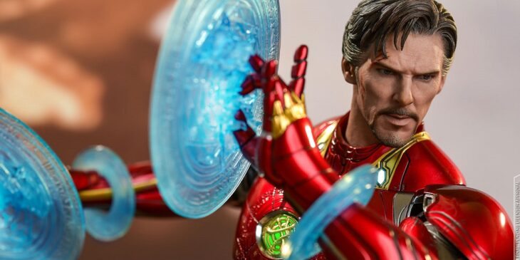 Doutor Estranho com armadura do Homem de Ferro