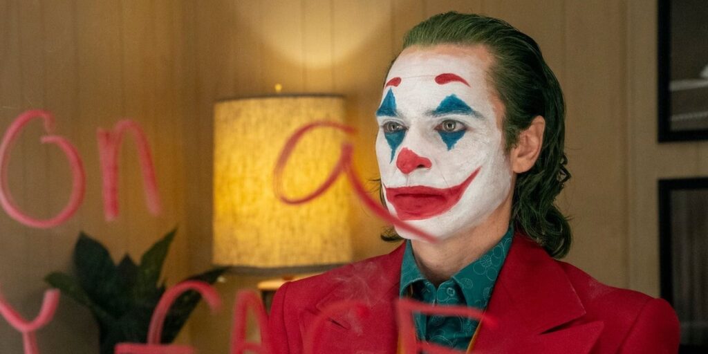 Joaquin Phoenix como Coringa