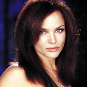Dina Meyer