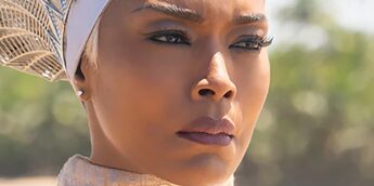 Angela Bassett do Pantera Negra