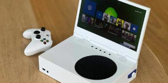 Xbox Series S com tela potátil