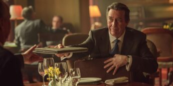 Ciaran Hinds em Os Anéis de Poder