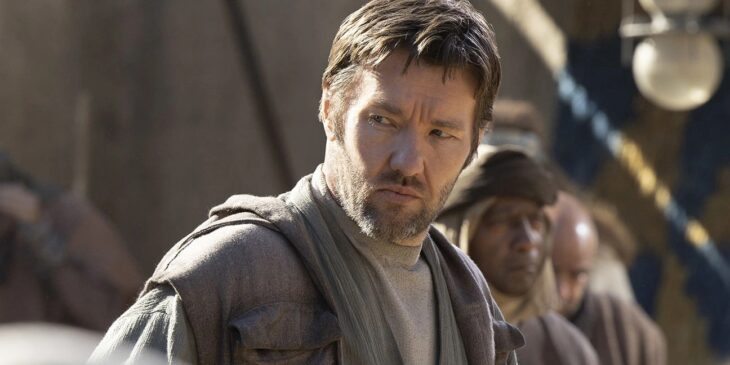 Joel Edgerton como Owen Lars
