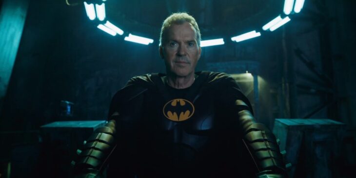 Michael Keaton como Batman em The Flash