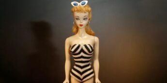 Primeira boneca Barbie