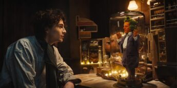 Timothée Chalamet e Hugh Grant em Wonka
