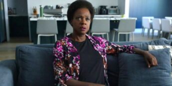 Viola Davis como Amanda Waller, em Pacificador
