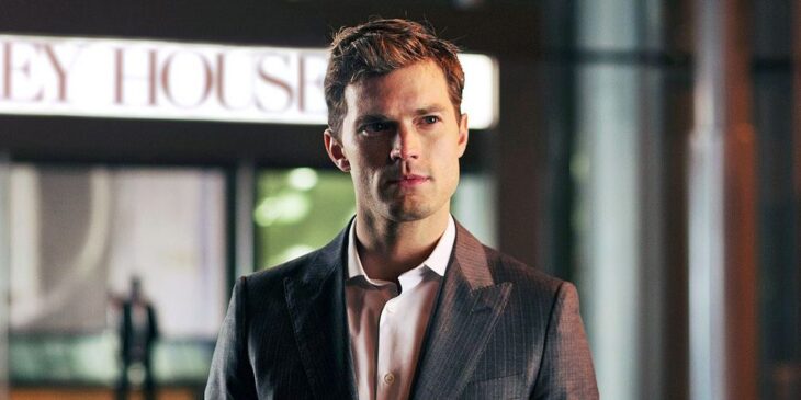 Jamie Dornan como Christian Grey em Cinquenta Tons de Cinza