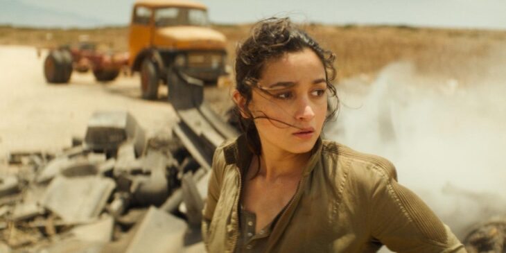 Alia Bhatt em Agente Stone