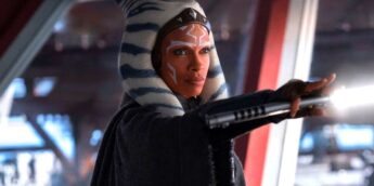 Ahsoka utilizando sabre branco