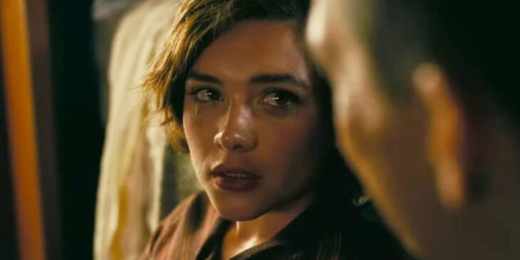 Florence Pugh emocionada em Oppenheimer
