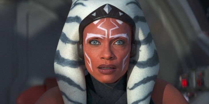Ahsoka com expressão de surpresa