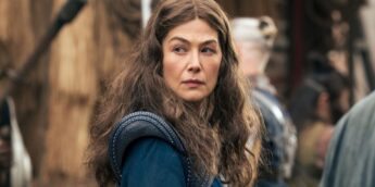 Rosamund Pike na série A Roda do Tempo