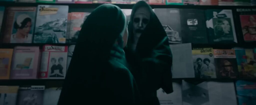 Valak na banca de jornal