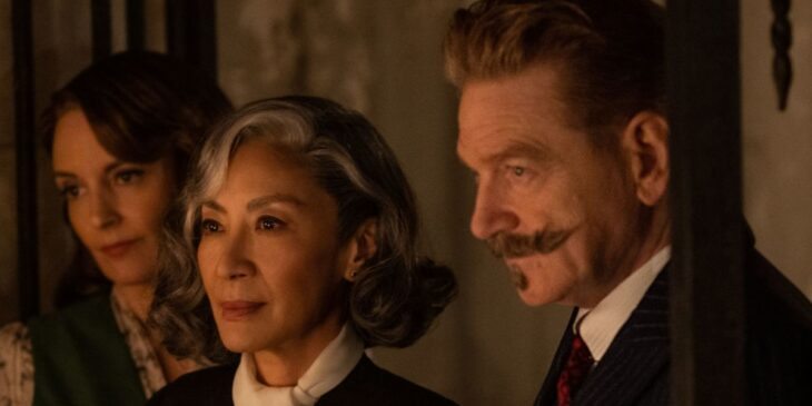 Tina Fey, Michelle Yeoh e Kenneth Branagh em A Noite das Bruxas