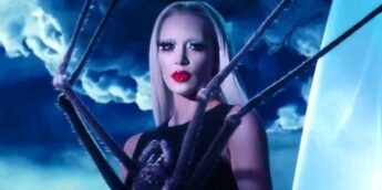 Kim Kardashian em American Horror Story Delicate