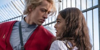 Snow e Lucy se encarando em Jogos Vorazes