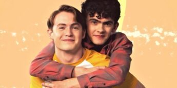 Nick e Charlie abraçados em Heartstopper
