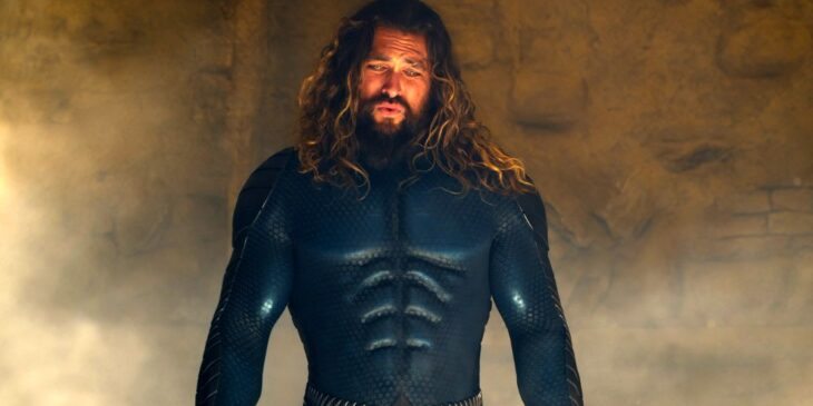 Jason Momoa no traje furtivo de Aquaman 2
