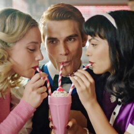 Betty, Archie e Veronica em Riverdale