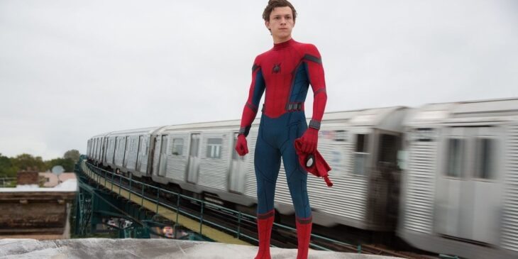 Tom Holland como Homem-Aranha