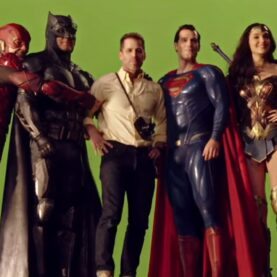 Zack Snyder com elenco de Liga da Justiça