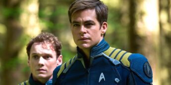 Chris Pine e colega de elenco em Star Trek