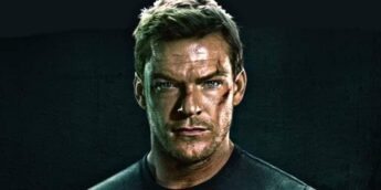 Alan Ritchson na série Reacher