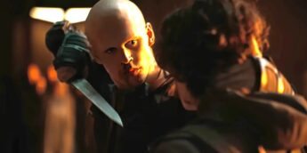 Feyd Rautha lutando contra Paul Atreides em Duna Parte 2