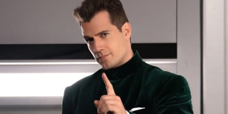 Henry Cavill com visual de Argylle O Superespião