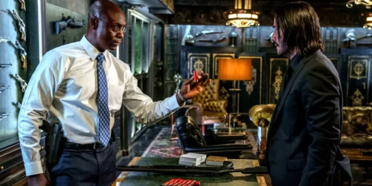 Lance Reddick e Keanu Reeves