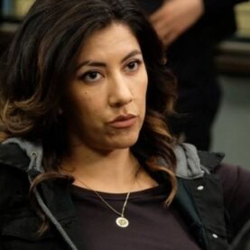 Stephanie Beatriz, de Brooklyn Nine-Nine