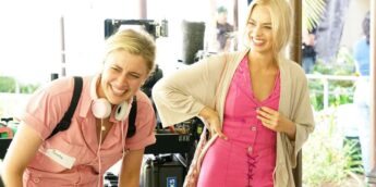 Greta Gerwig e Margot Robbie nos bastidores de Barbie