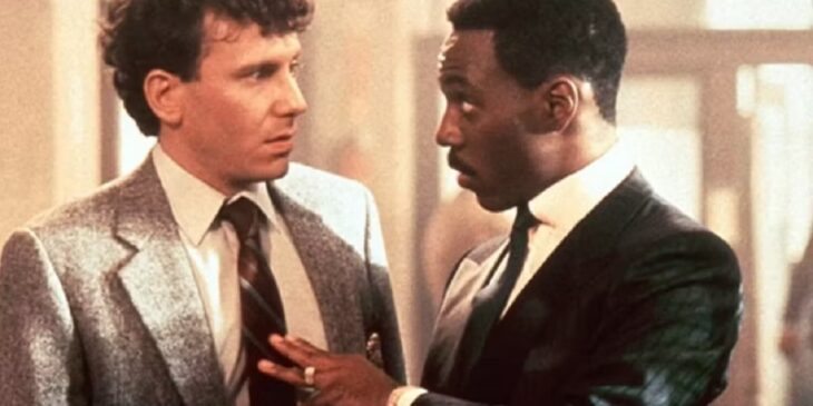 Paul Reiser e Eddie Murphy em Um Tira da Pesada