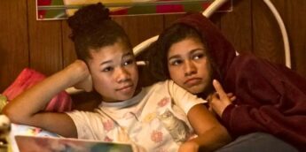 Storm Reid e Zendaya na série Euphoria